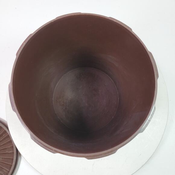 Vintage Tupperware Brown Mushroom Servalier w/ Lid 805-12 - Picture 6 of 9